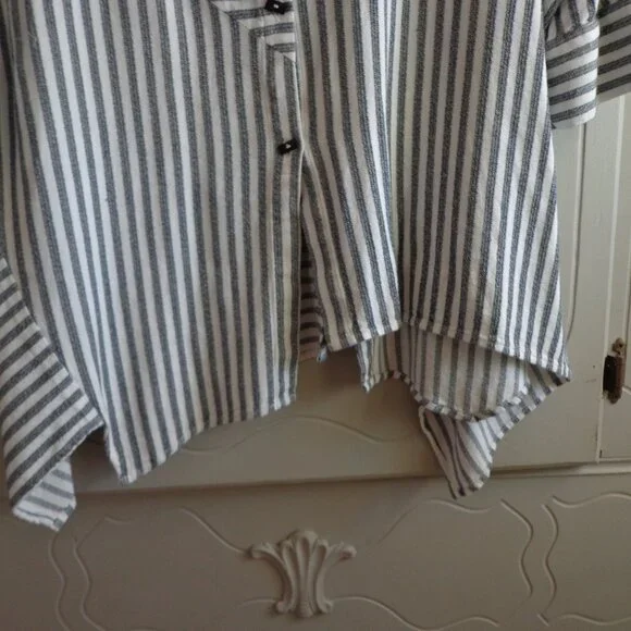 NWOT Soft Surroundings Striped Asymmetrical Tunic L Black/White Button Closure - Picture 8 of 16